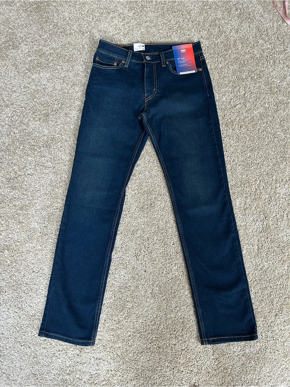 NWT - Men’s Levi's 511 Slim-fit Jeans (W29xL30)